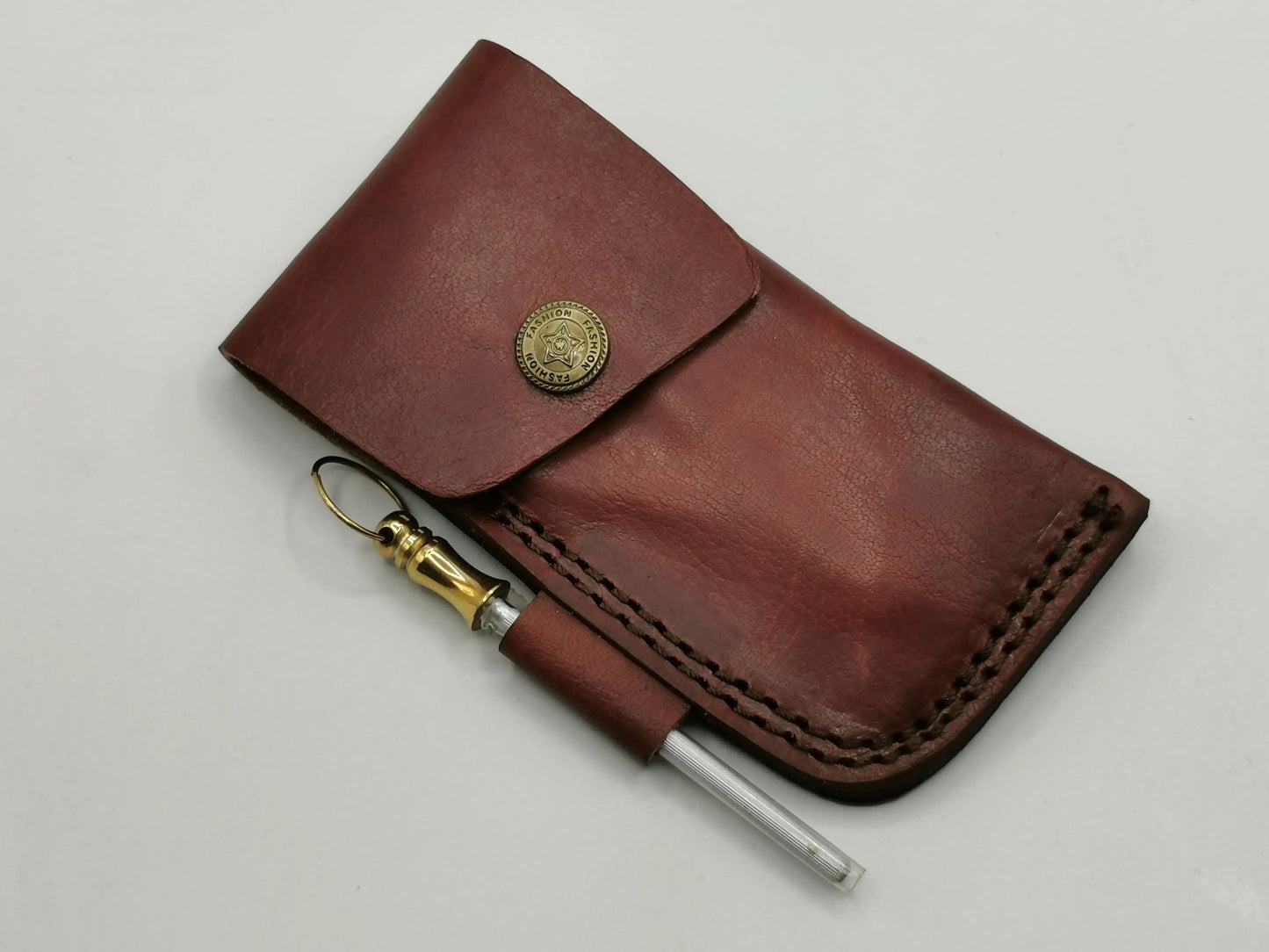 Couteau de Poche en Damas - Le Lou Venturi Hosteel