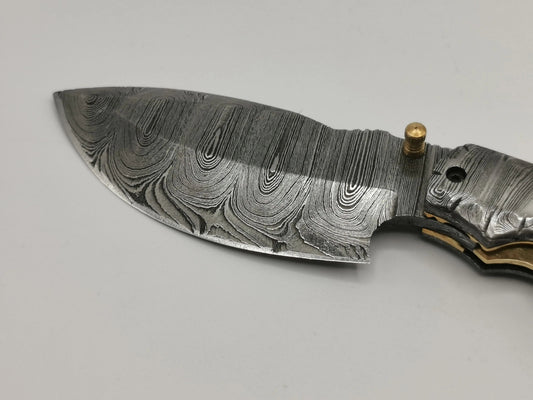 Couteau de Poche en Damas - Le Pastourel Hosteel