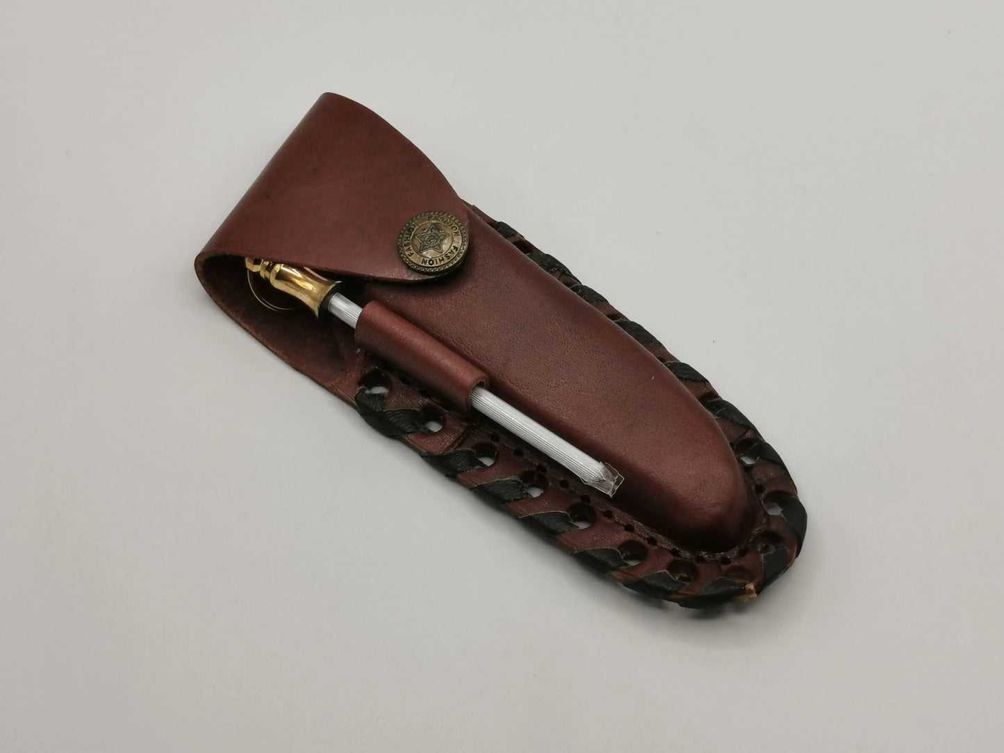 Couteau de Poche en Damas - Le Peyrasson Hosteel