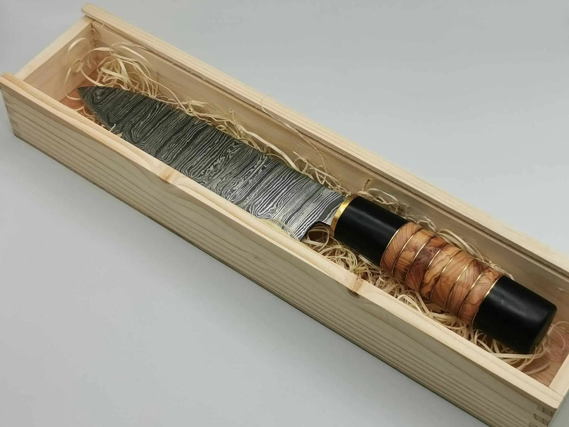 Couteau de Cuisine en Damas - Le Yang Hosteel