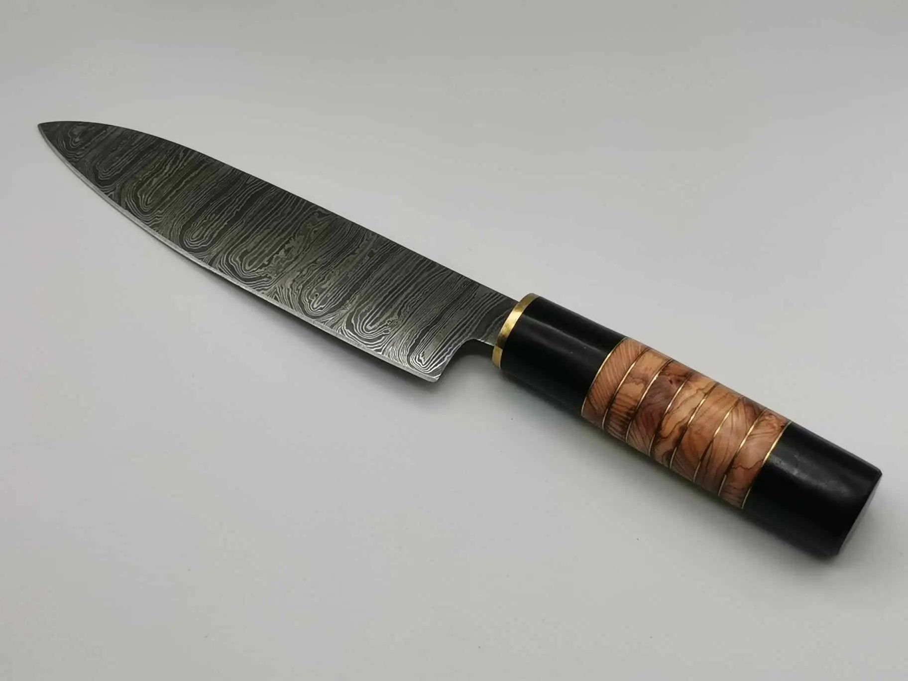 Couteau de Cuisine en Damas - Le Yang Hosteel