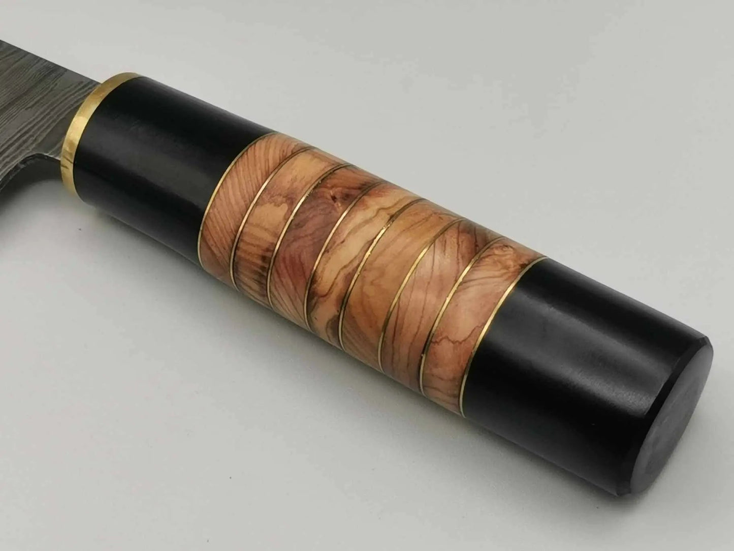 Couteau de Cuisine en Damas - Le Yang Hosteel