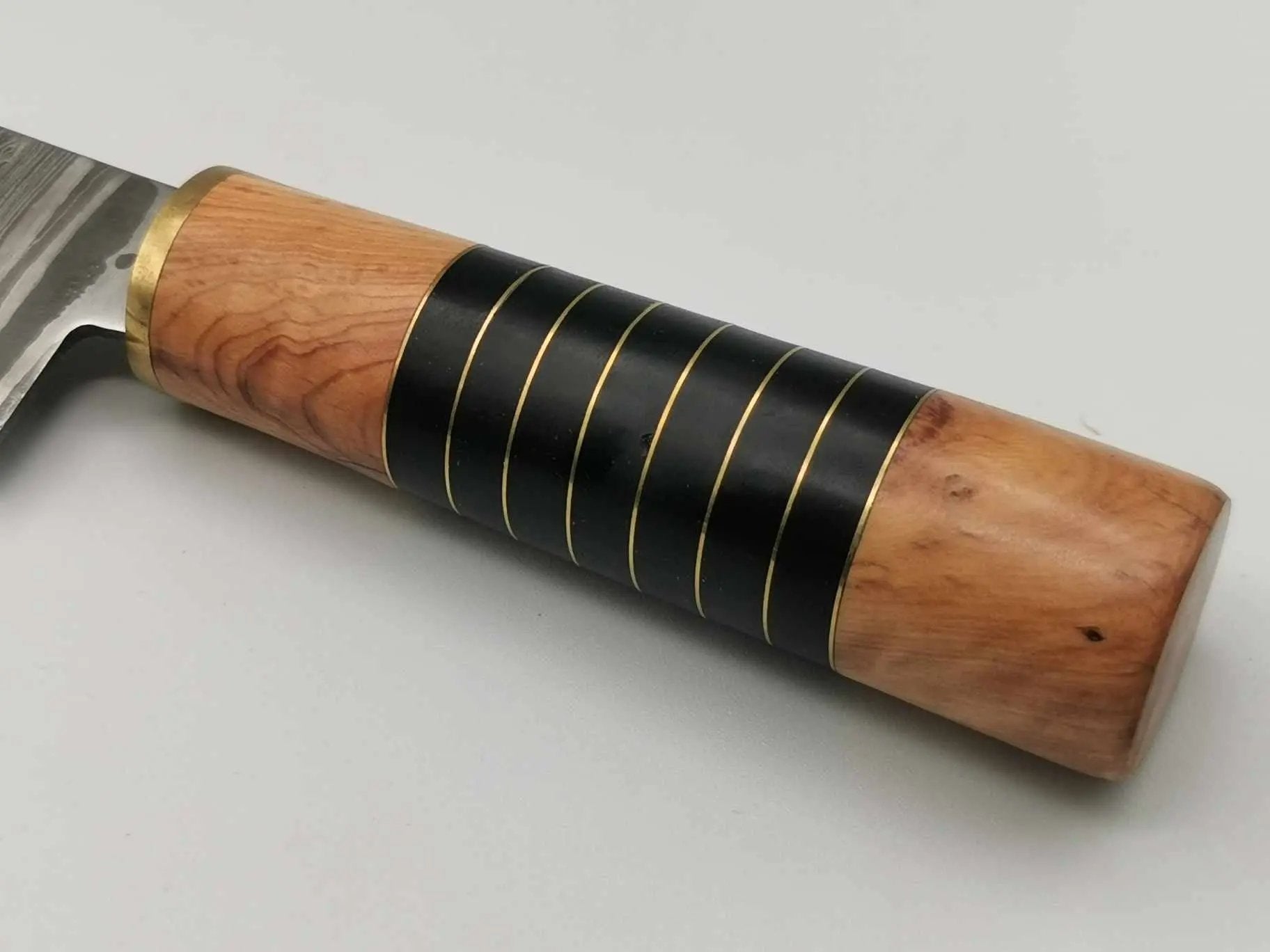 Couteau de Cuisine en Damas - Le Ying Hosteel