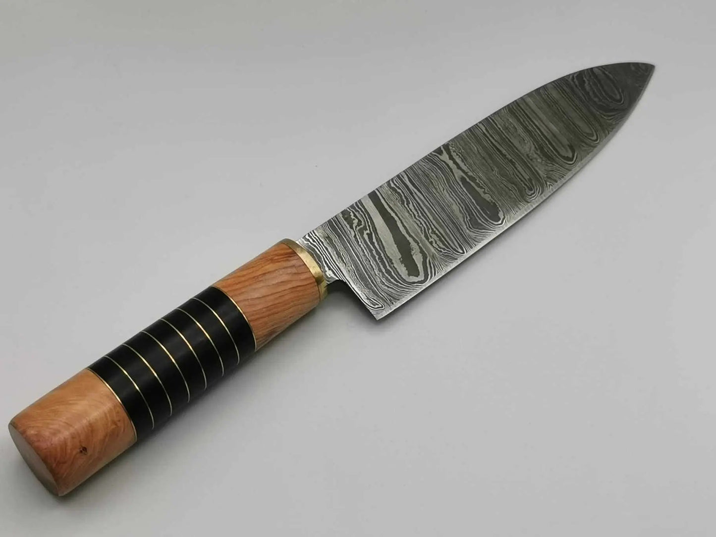 Couteau de Cuisine en Damas - Le Ying Hosteel