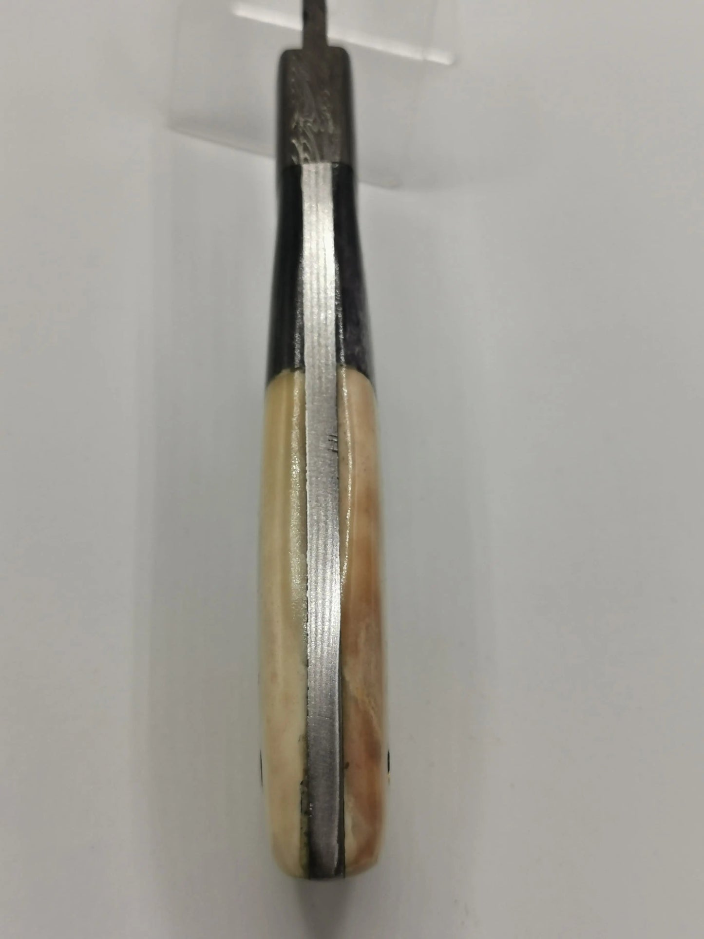 Couteau de Chasse en Damas - L’Albaron Hosteel