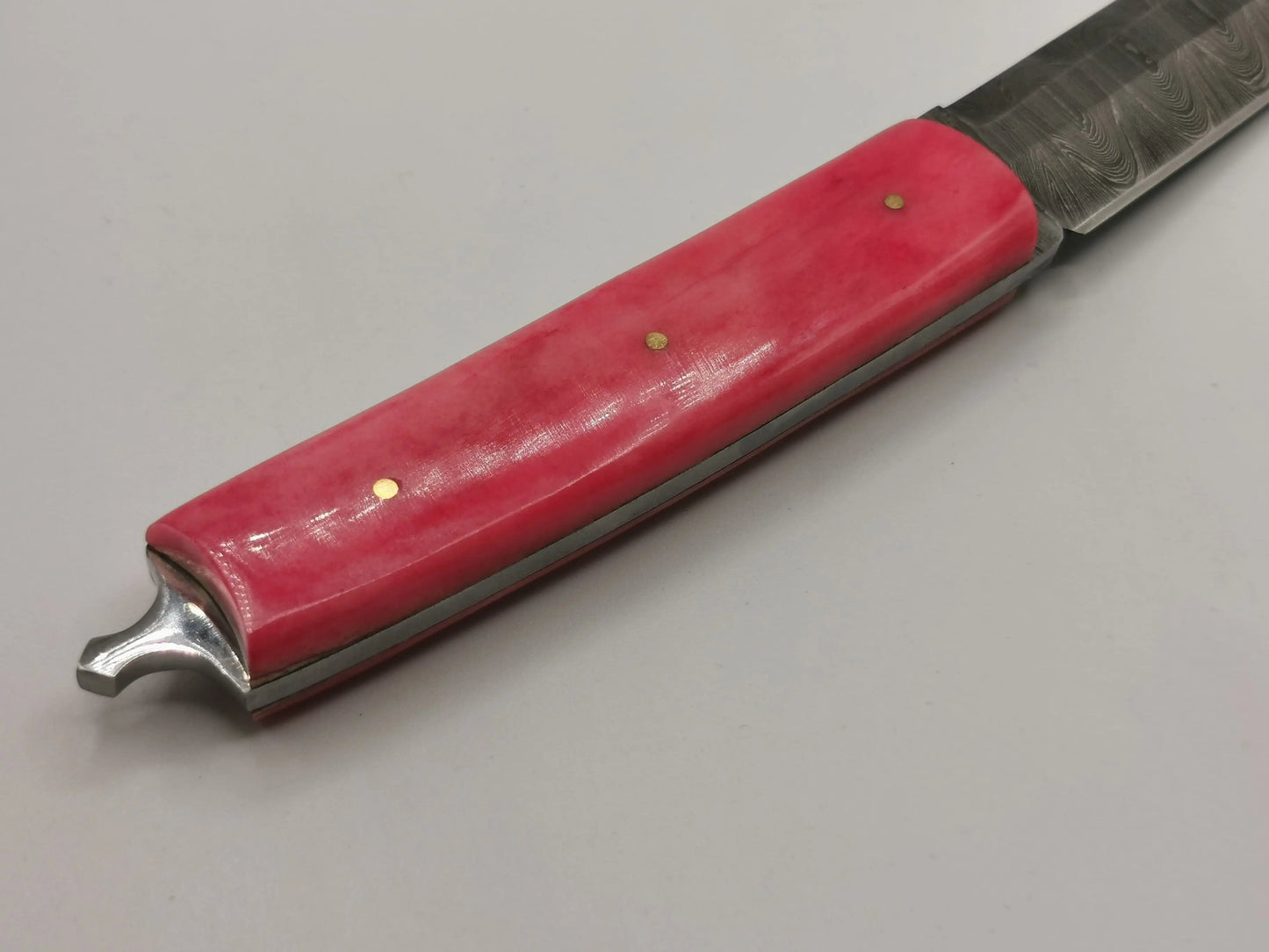 Couteau de Chasse en Damas - L'Aréno Hosteel