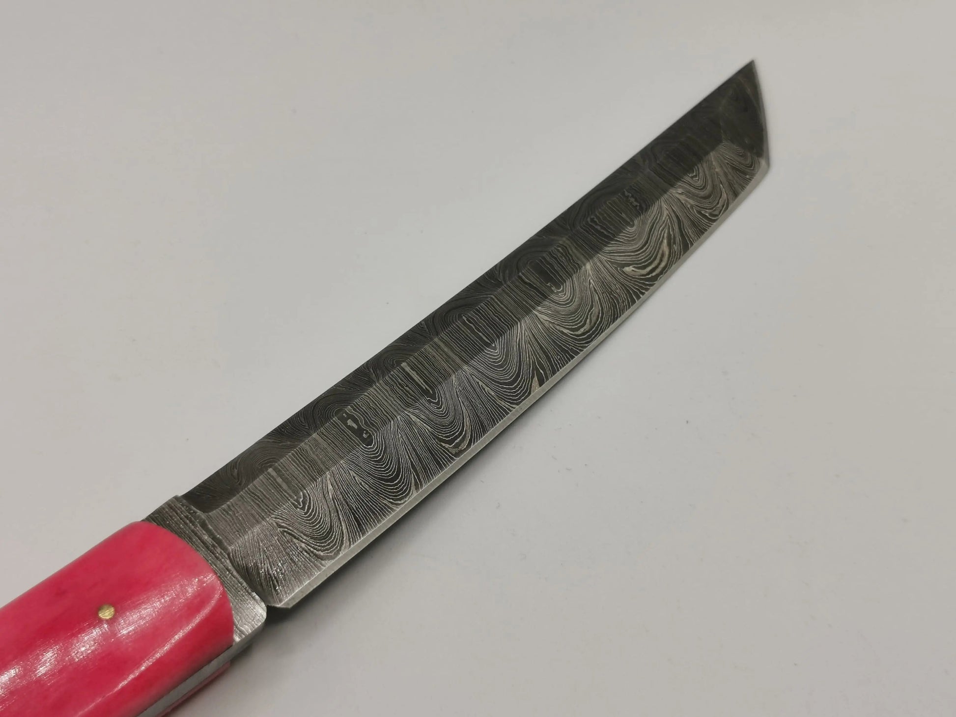 Couteau de Chasse en Damas - L'Aréno Hosteel