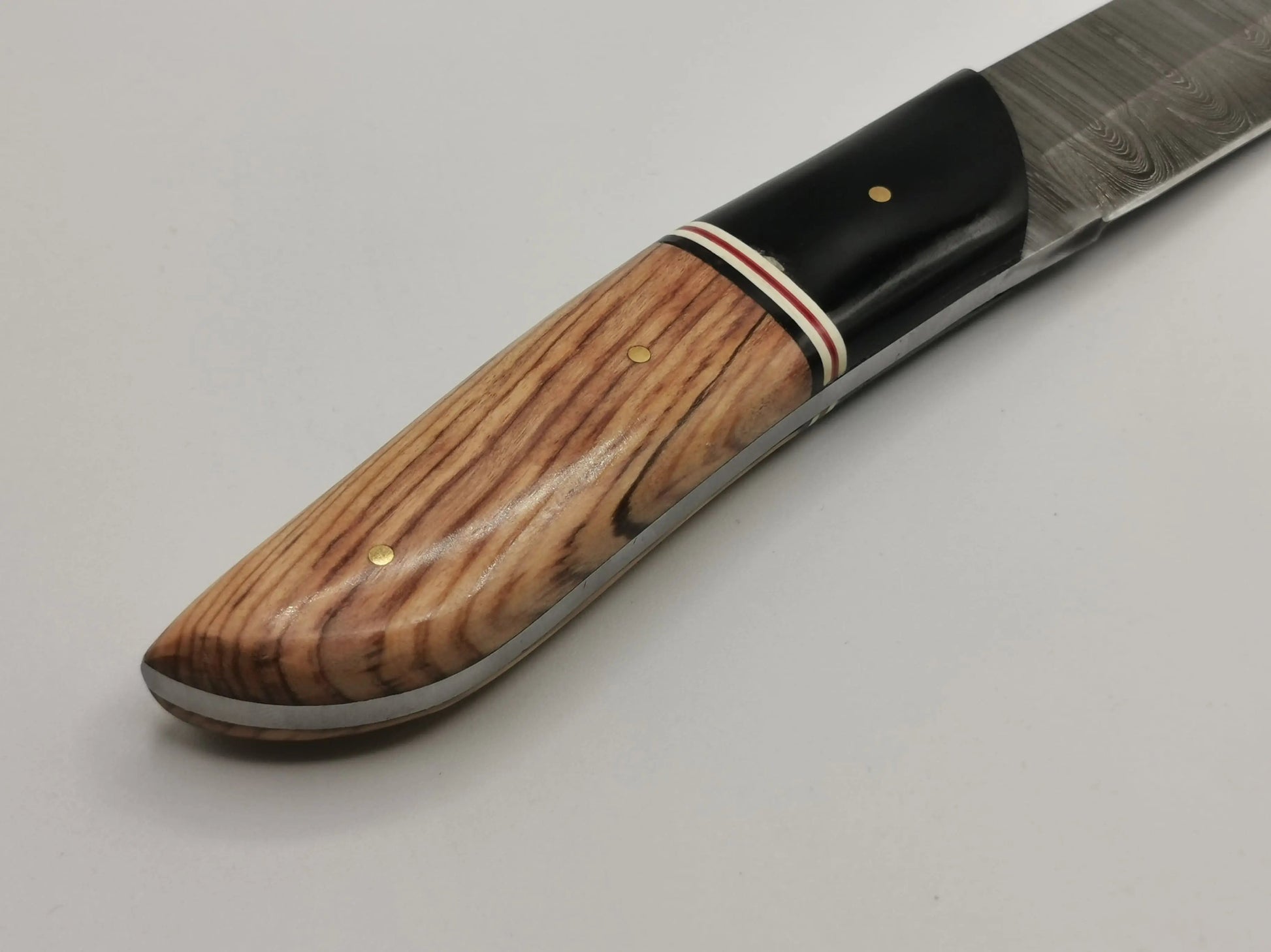 Couteau de Chasse en Damas - L'Auriac Hosteel