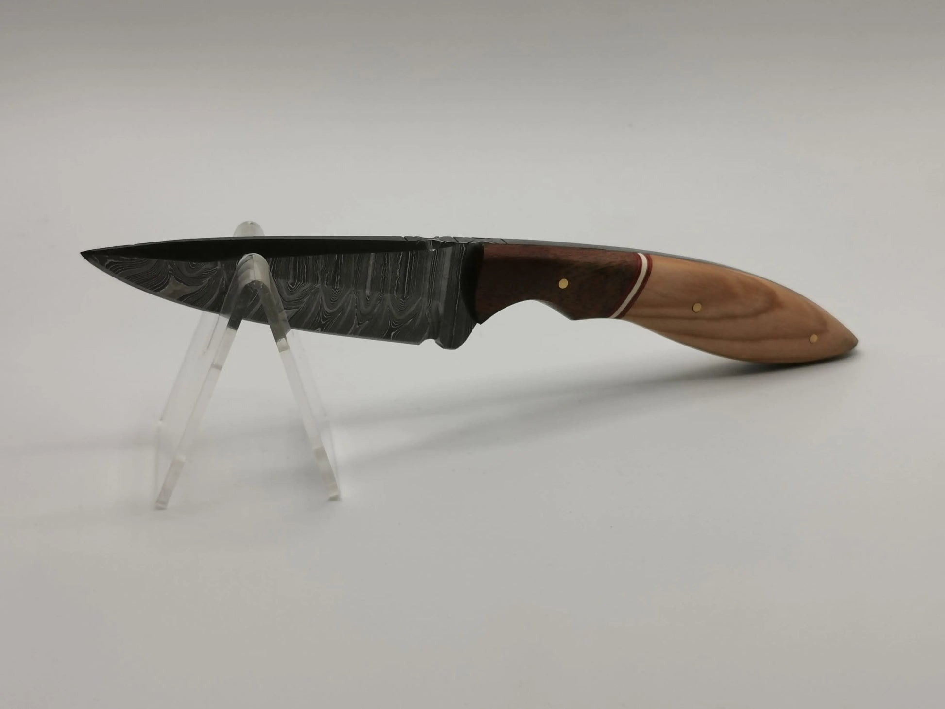 Couteau de Chasse en Damas - L'Olivou Hosteel