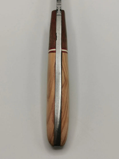 Couteau de Chasse en Damas - L'Olivou Hosteel