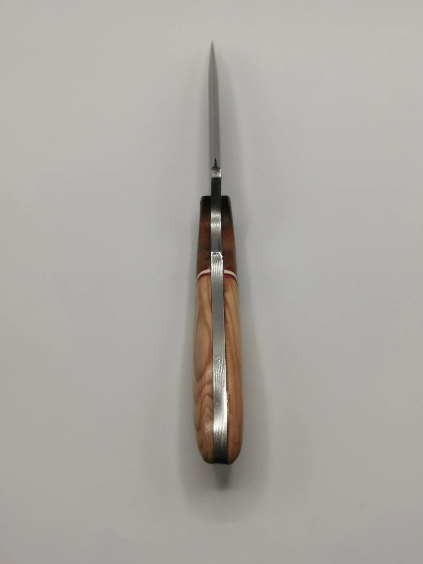 Couteau de Chasse en Damas - L'Olivou Hosteel