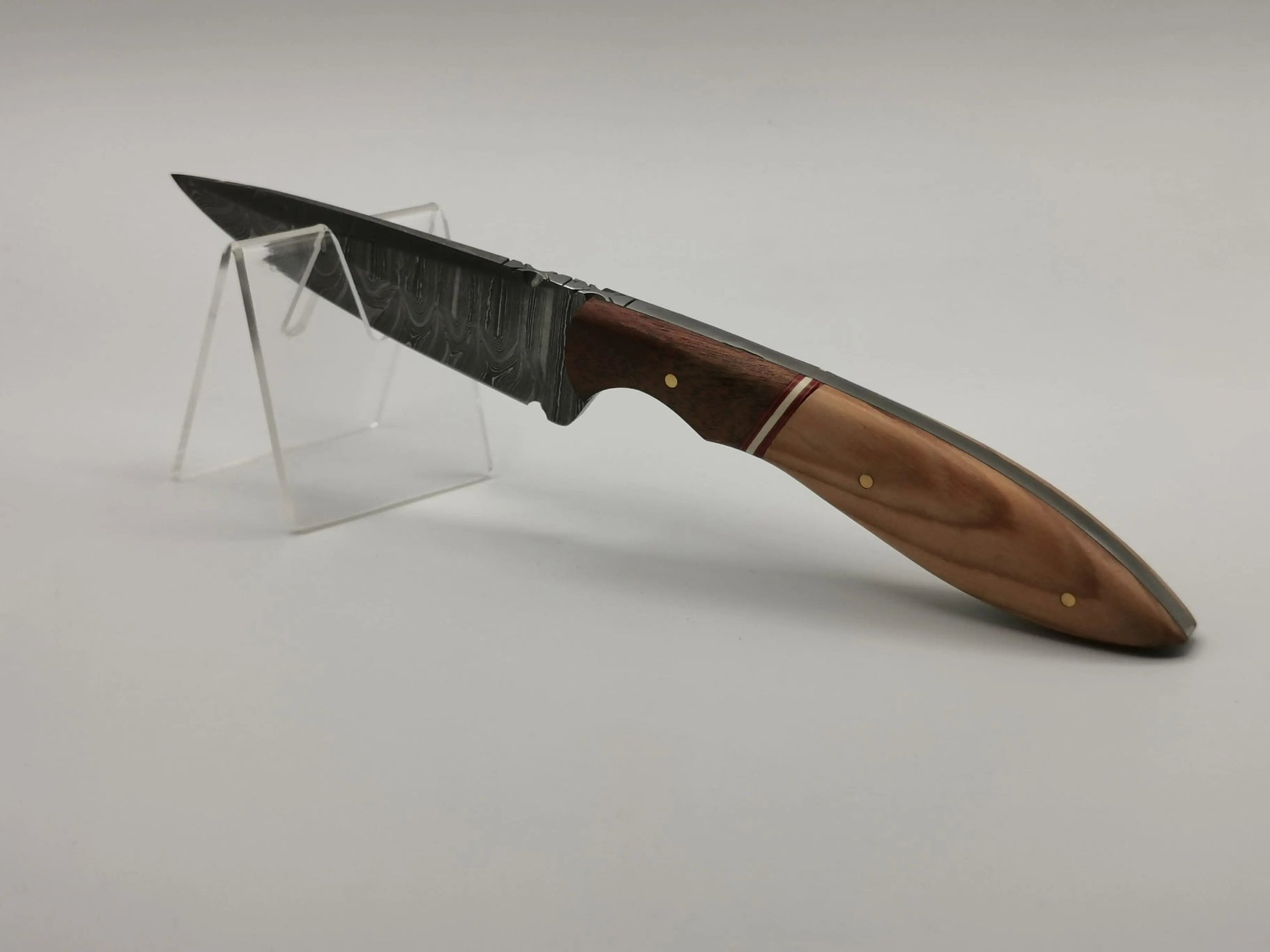 Couteau de Chasse en Damas - L'Olivou Hosteel