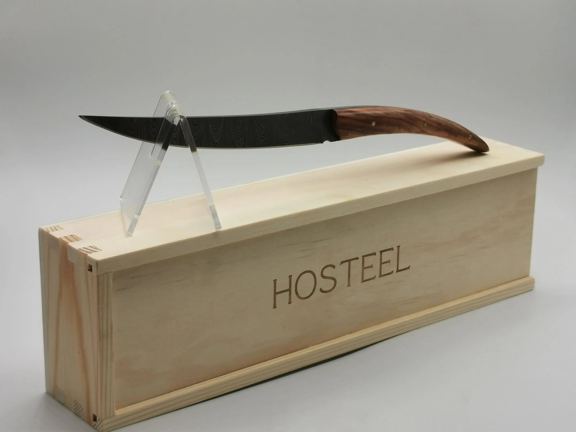 Couteau de Chasse en Damas - Le Camargo Hosteel