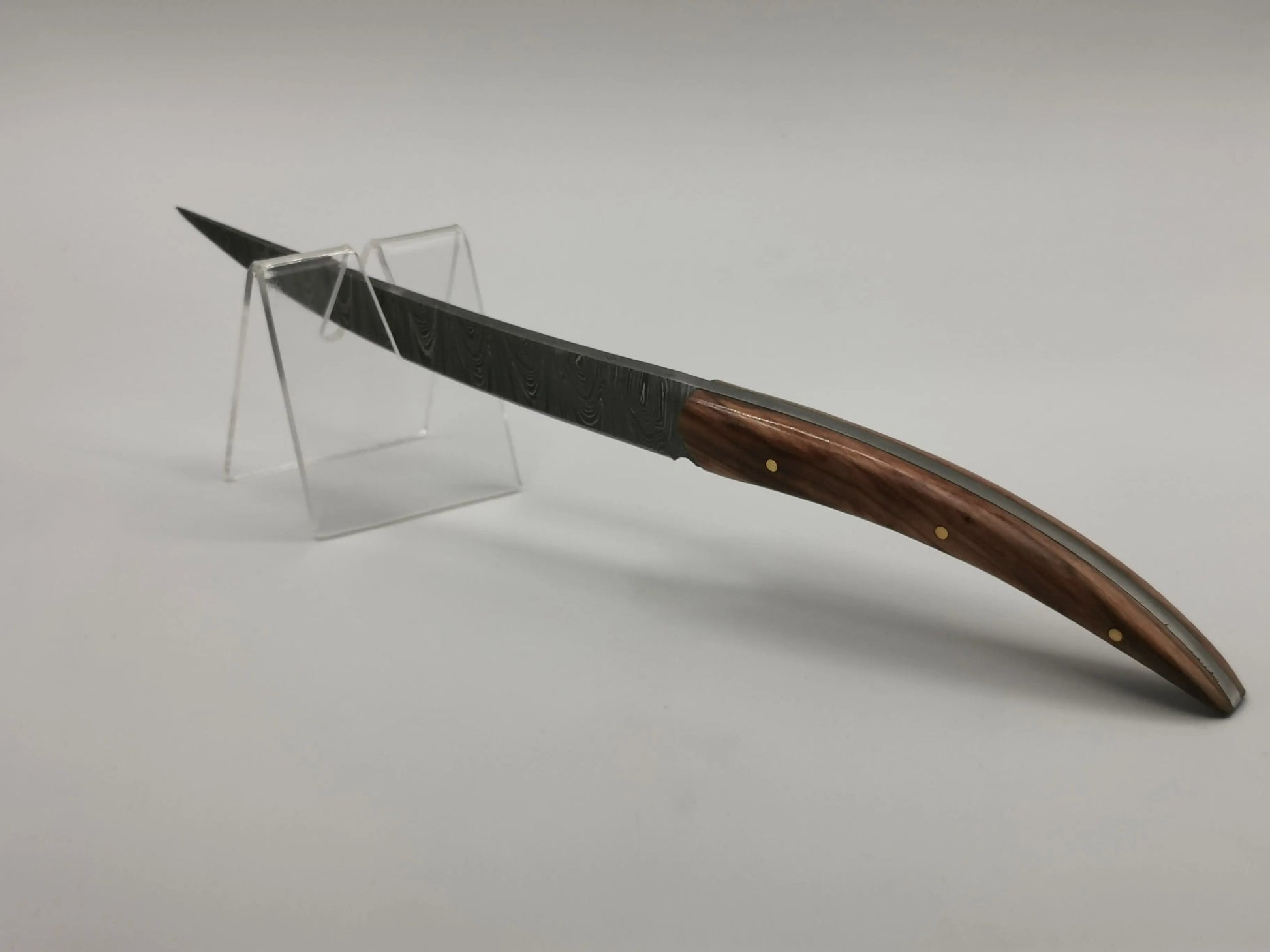 Couteau de Chasse en Damas - Le Camargo Hosteel