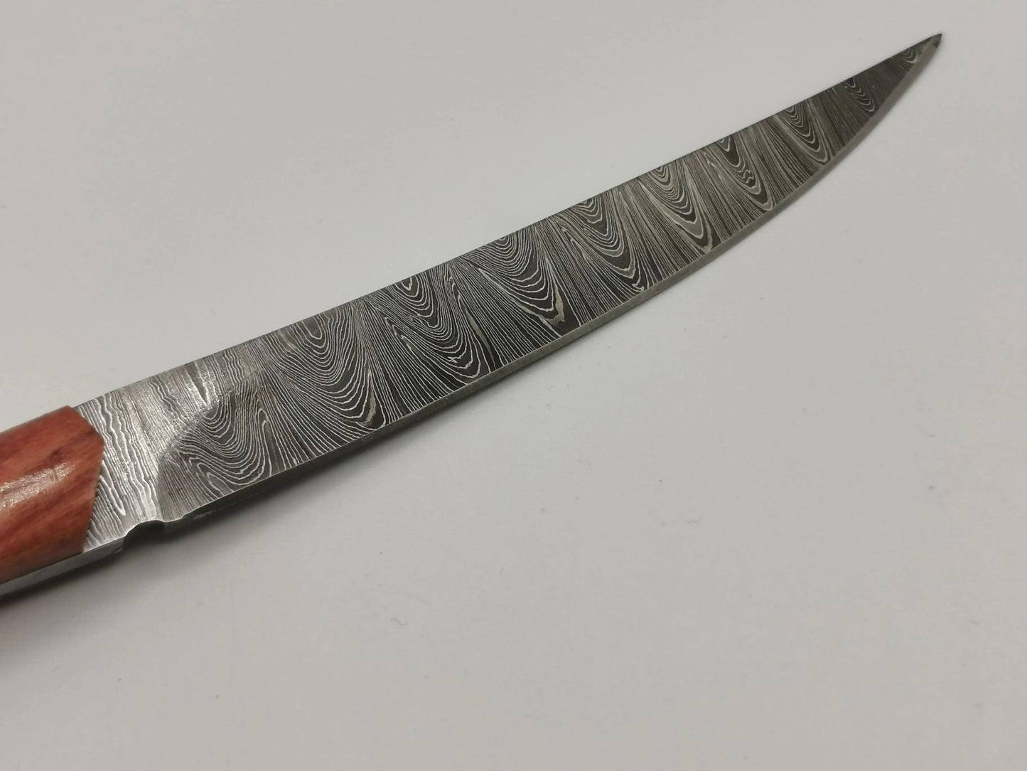 Couteau de Chasse en Damas - Le Camargo Hosteel