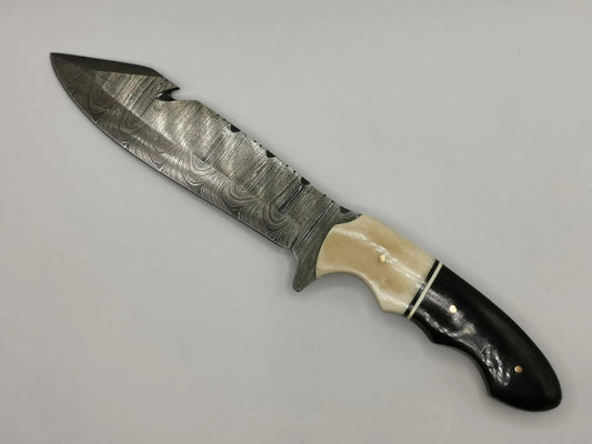 Couteau de chasse en Damas - Le Frégat Hosteel