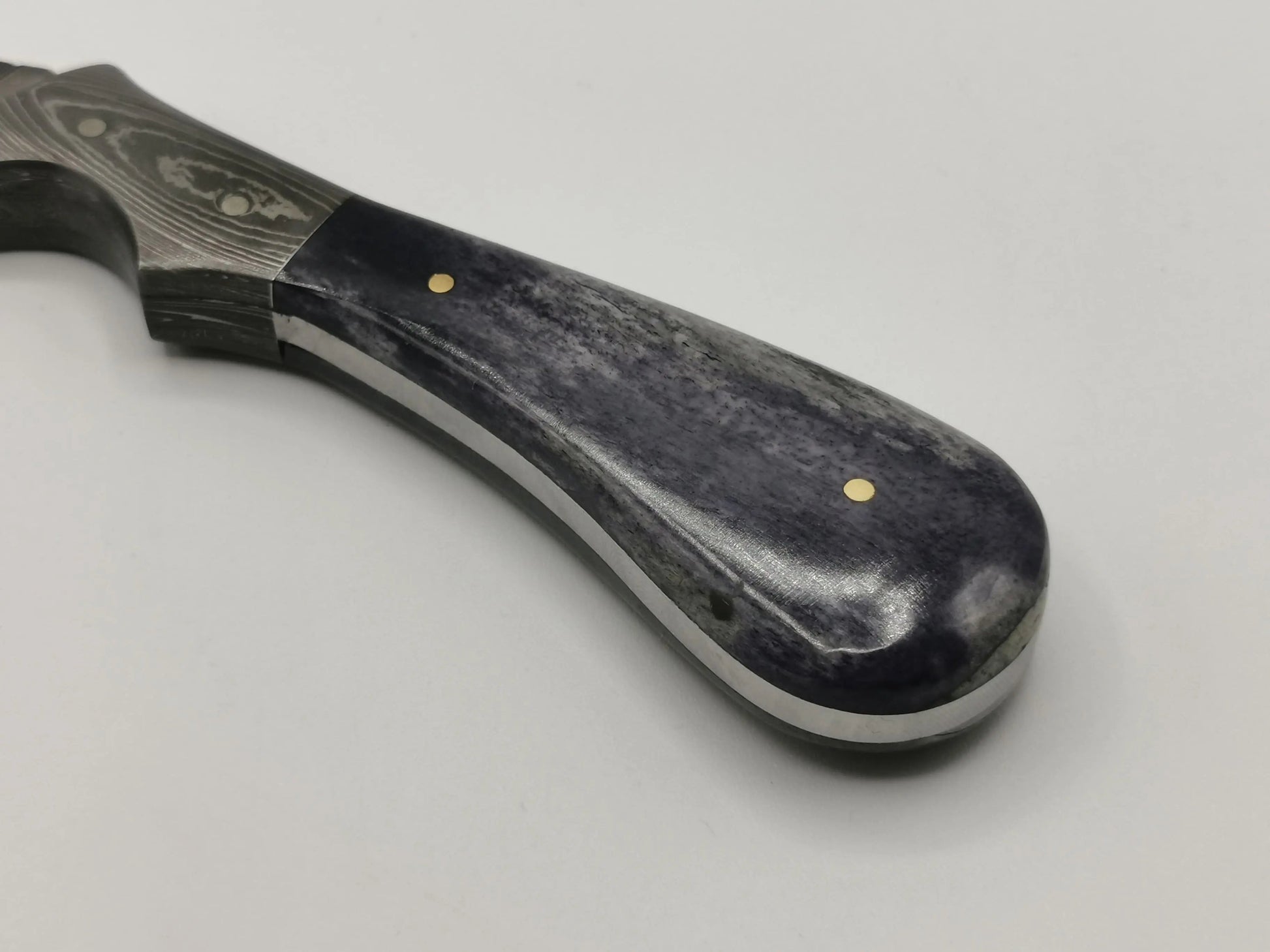 Couteau de Chasse en Damas - Le Lavandou Hosteel