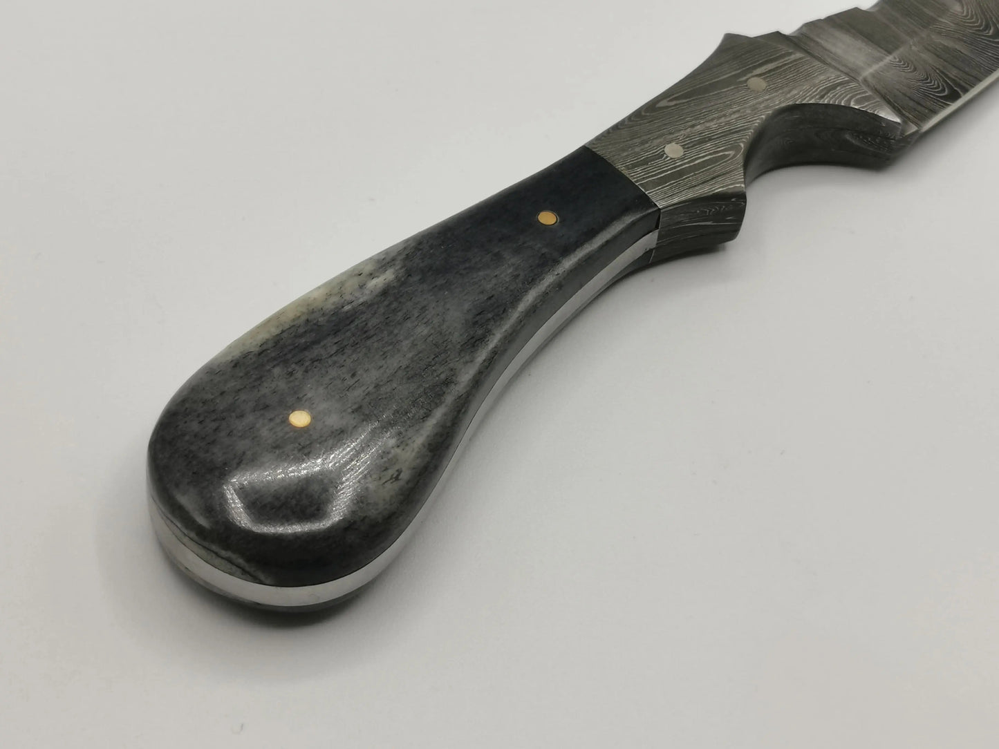 Couteau de Chasse en Damas - Le Lavandou Hosteel