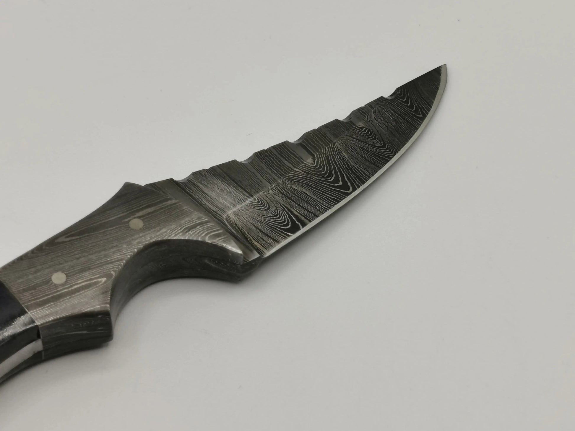 Couteau de Chasse en Damas - Le Lavandou Hosteel