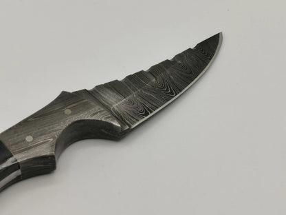 Couteau de Chasse en Damas - Le Lavandou Hosteel