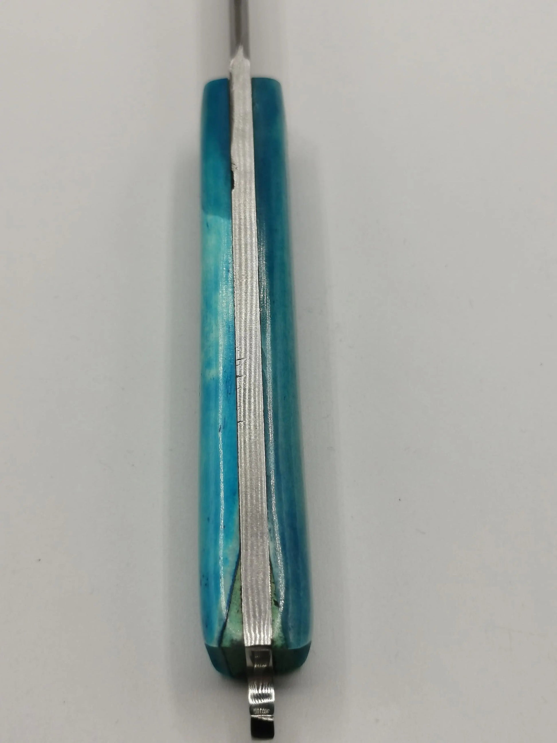 Couteau de Chasse en Damas - Le Mistral Hosteel