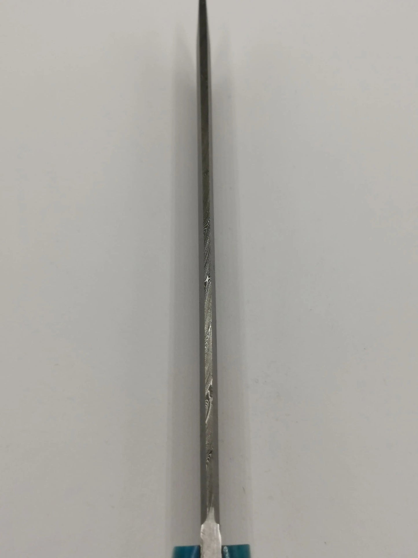 Couteau de Chasse en Damas - Le Mistral Hosteel