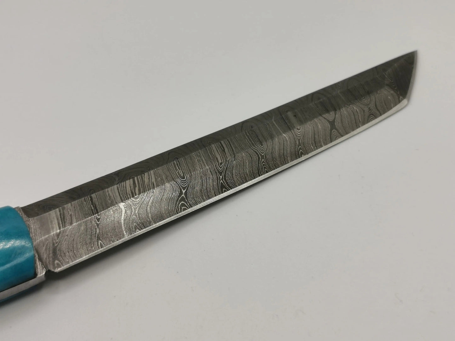 Couteau de Chasse en Damas - Le Mistral Hosteel