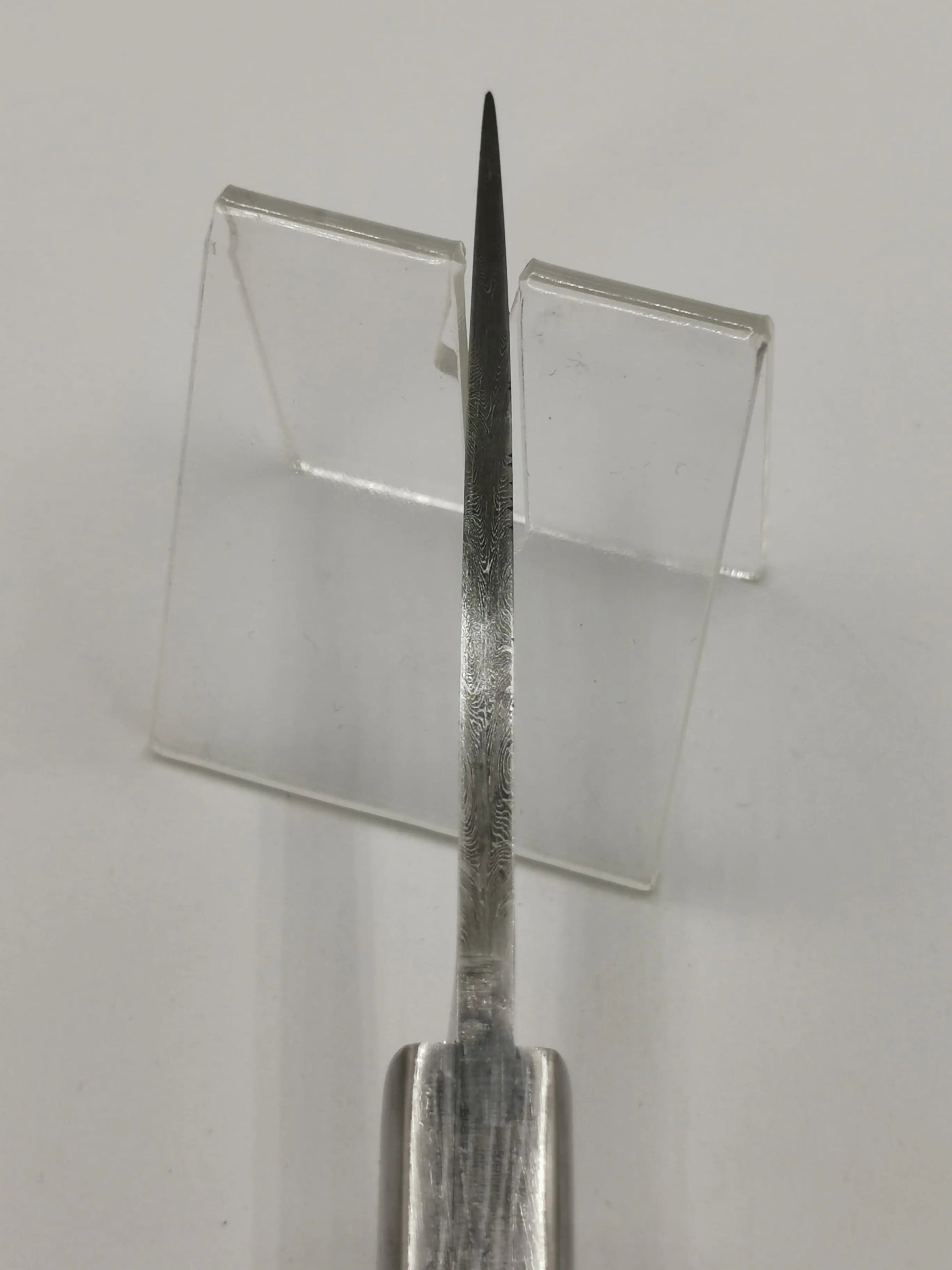 Couteau de Chasse en Damas - Le Sable d'Or Hosteel