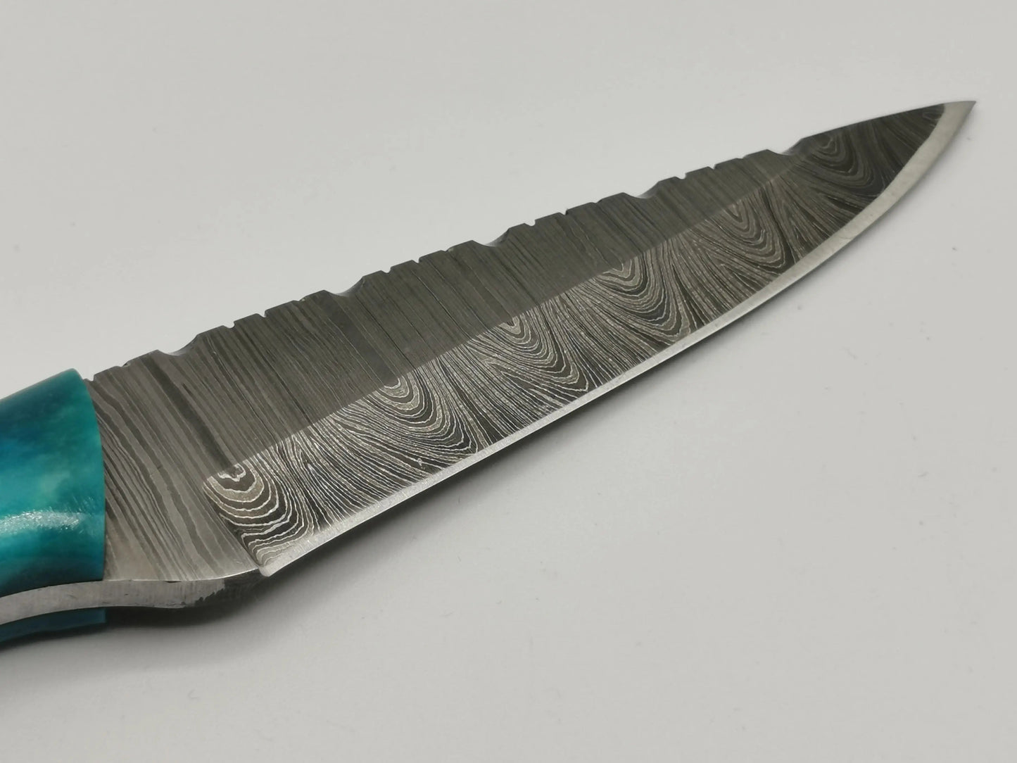 Couteau de chasse en Damas- Le Mirabeau Hosteel