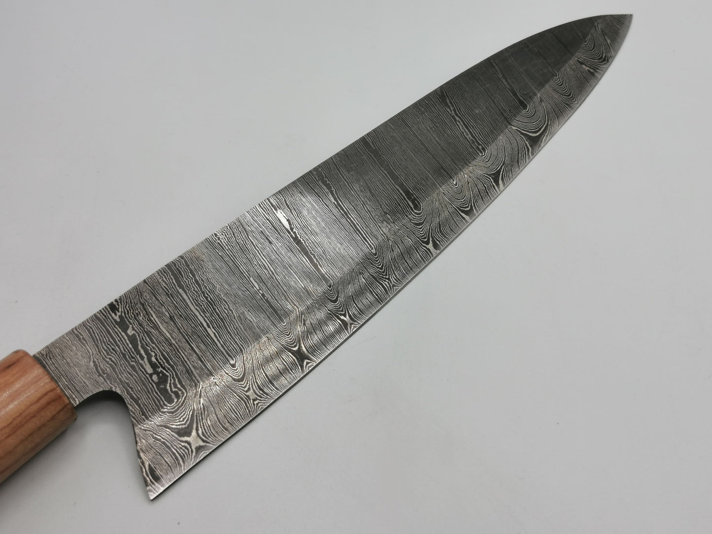 Talon lame damas et manche olivier couteau de chef Le Meunier vue rapprochée
