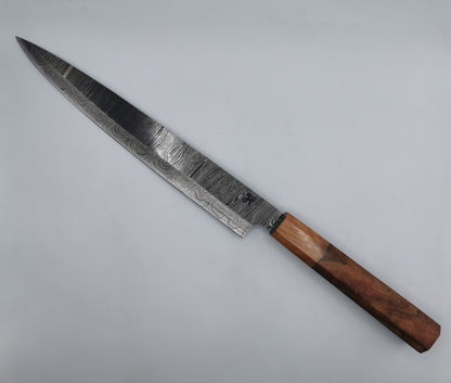 Couteau de chef Hosteel Le Valensola, lame en acier damas 192 couches et manche en bois d'olivier et bois de rose, vue d'ensemble