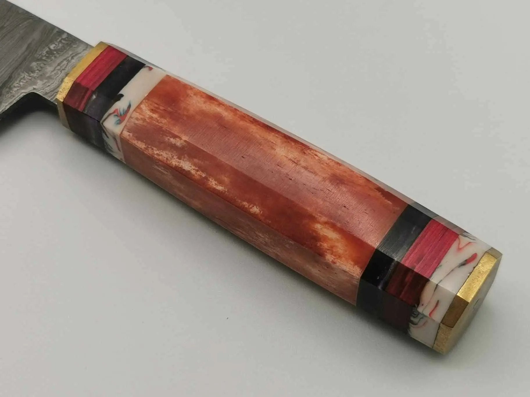 Couteau de Cuisine en Damas - Le Yakuza Hosteel