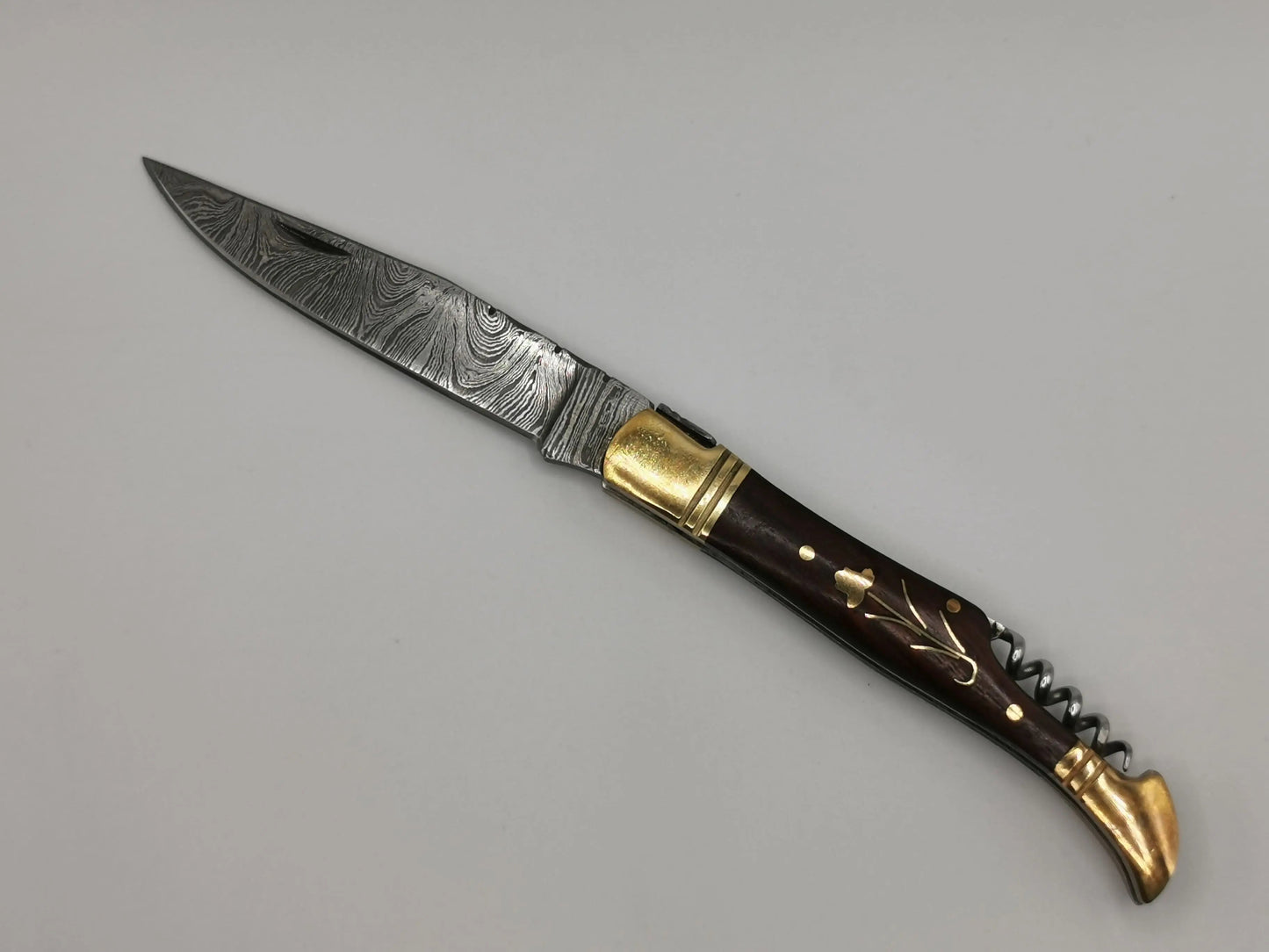 Couteau de Poche en Damas - L'Arlésien Hosteel