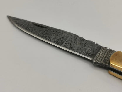 Couteau de Poche en Damas - L'Arlésien Hosteel