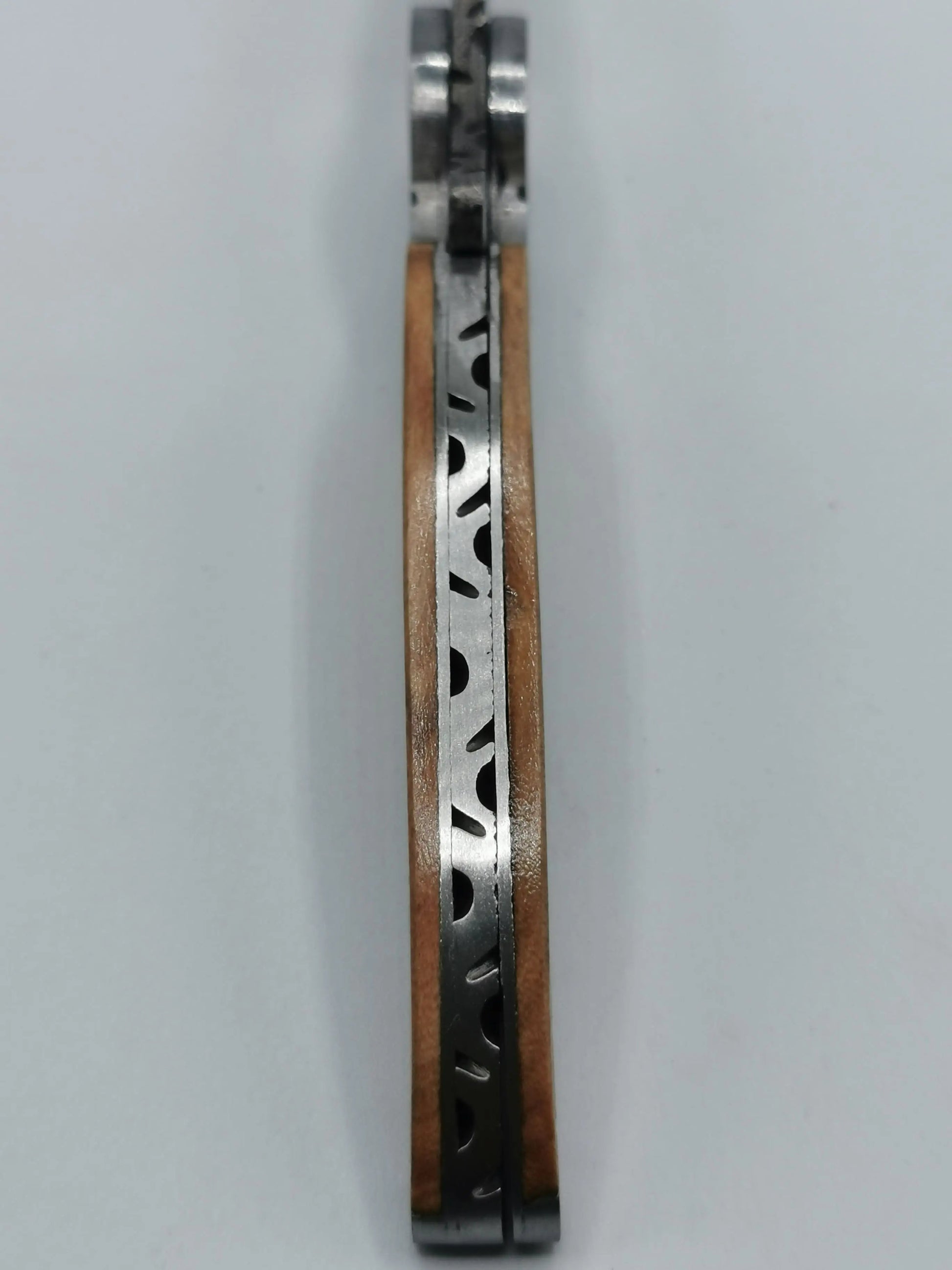 Couteau de Poche en Damas - L'Aubanel Hosteel