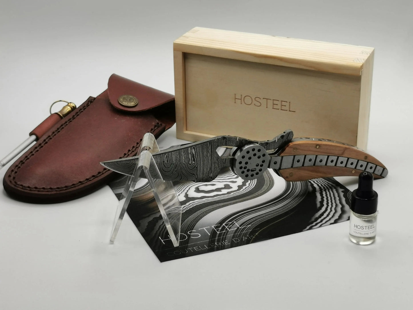 Couteau de Poche en Damas - L'Aubanel Hosteel