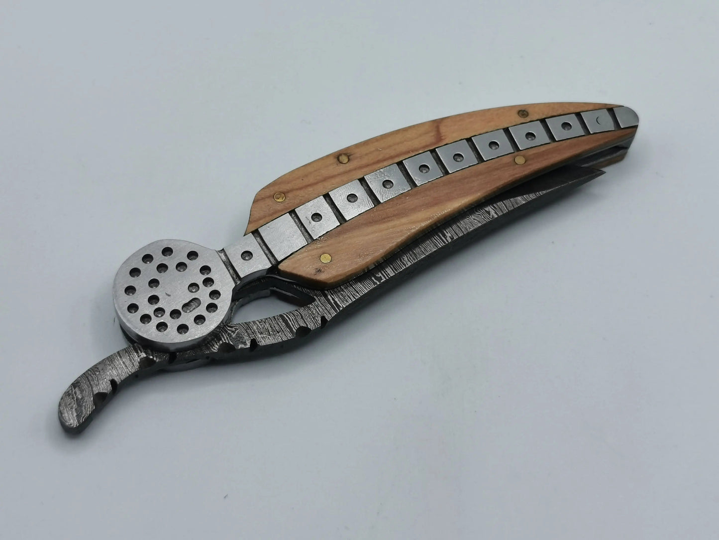 Couteau de Poche en Damas - L'Aubanel Hosteel