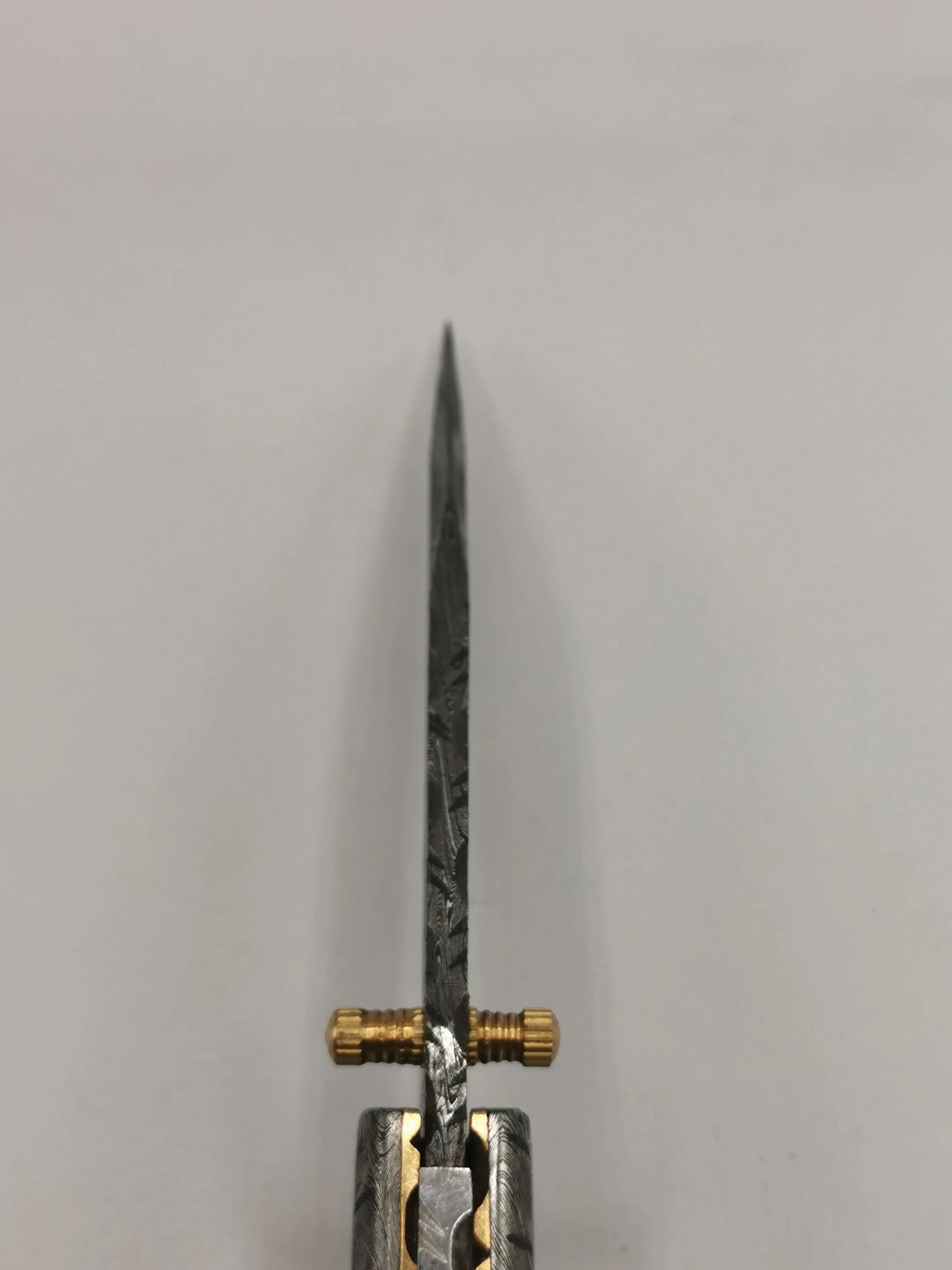 Couteau de Poche en Damas - L'Oustaou Hosteel