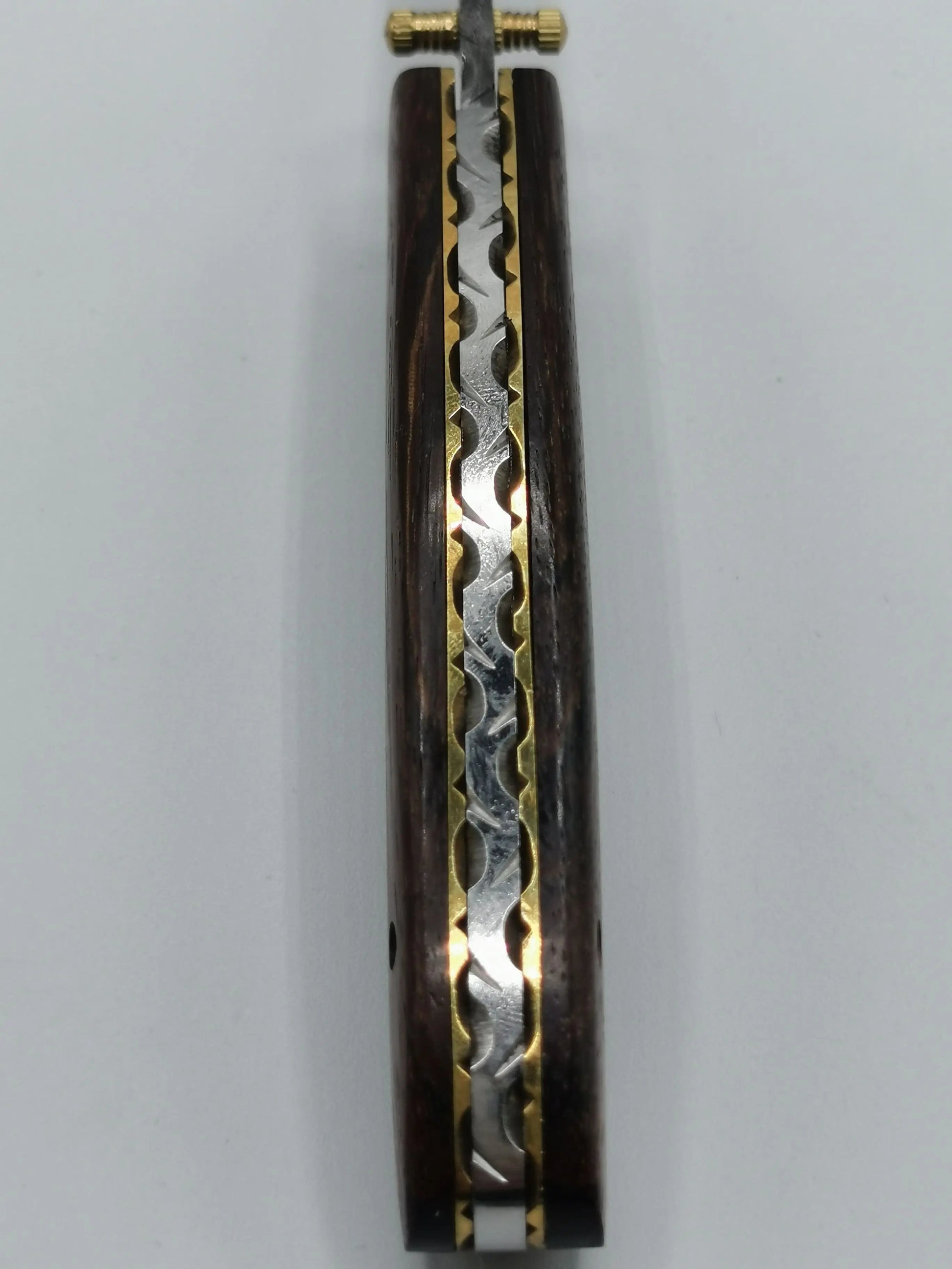 Couteau de Poche en Damas - Le Baou Hosteel