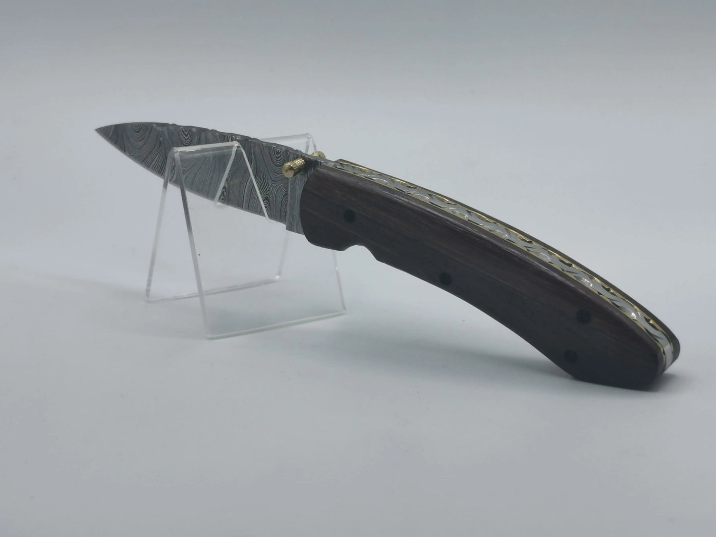 Couteau de Poche en Damas - Le Baou Hosteel