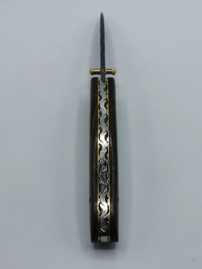Couteau de Poche en Damas - Le Baou Hosteel
