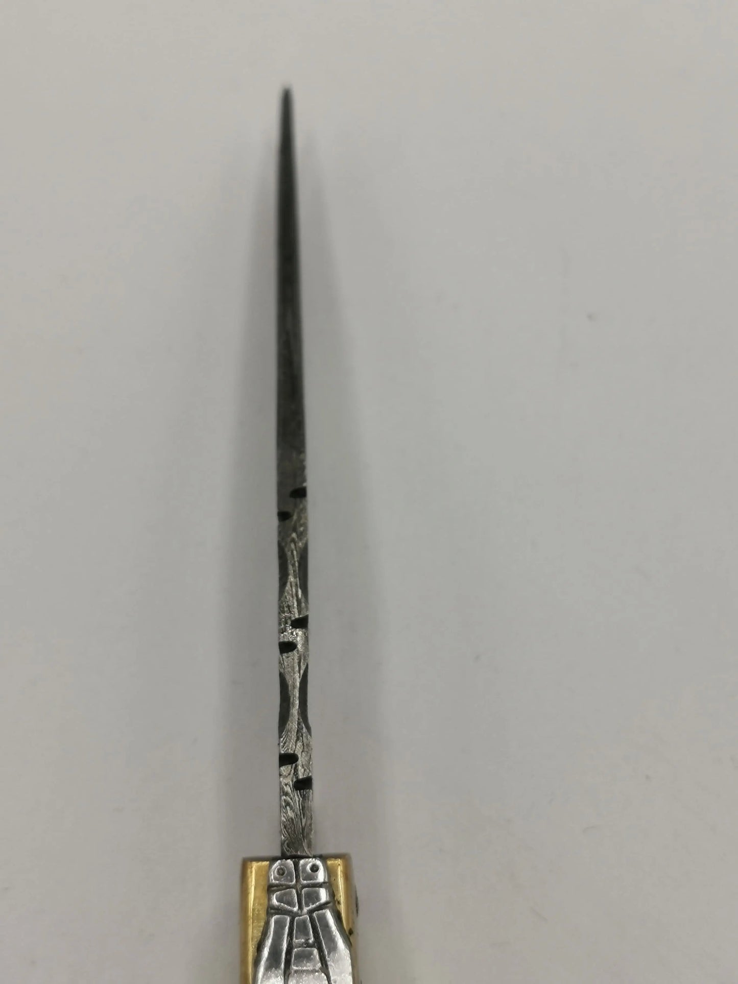 Couteau de Poche en Damas - Le Berger Hosteel