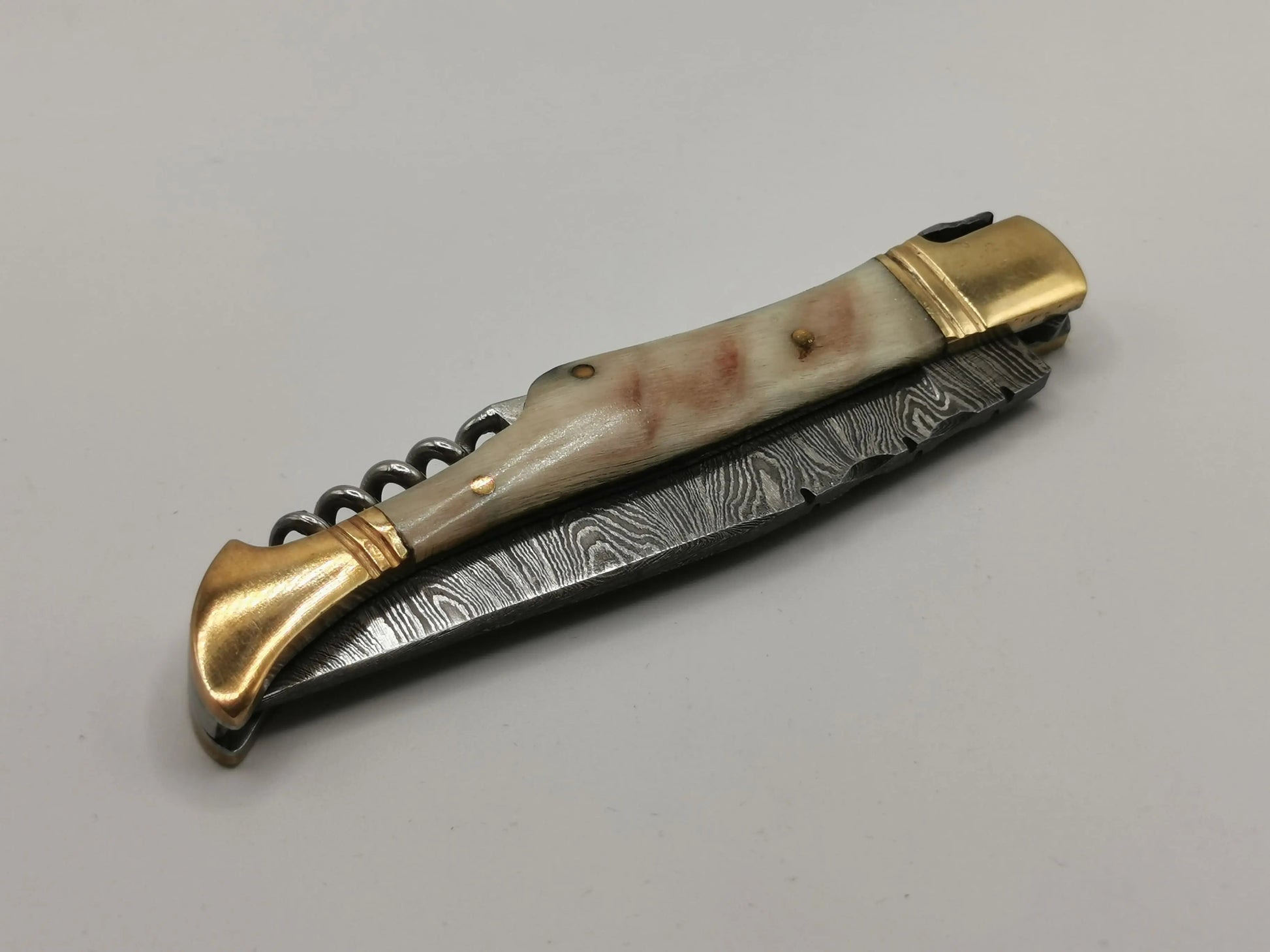 Couteau de Poche en Damas - Le Berger Hosteel