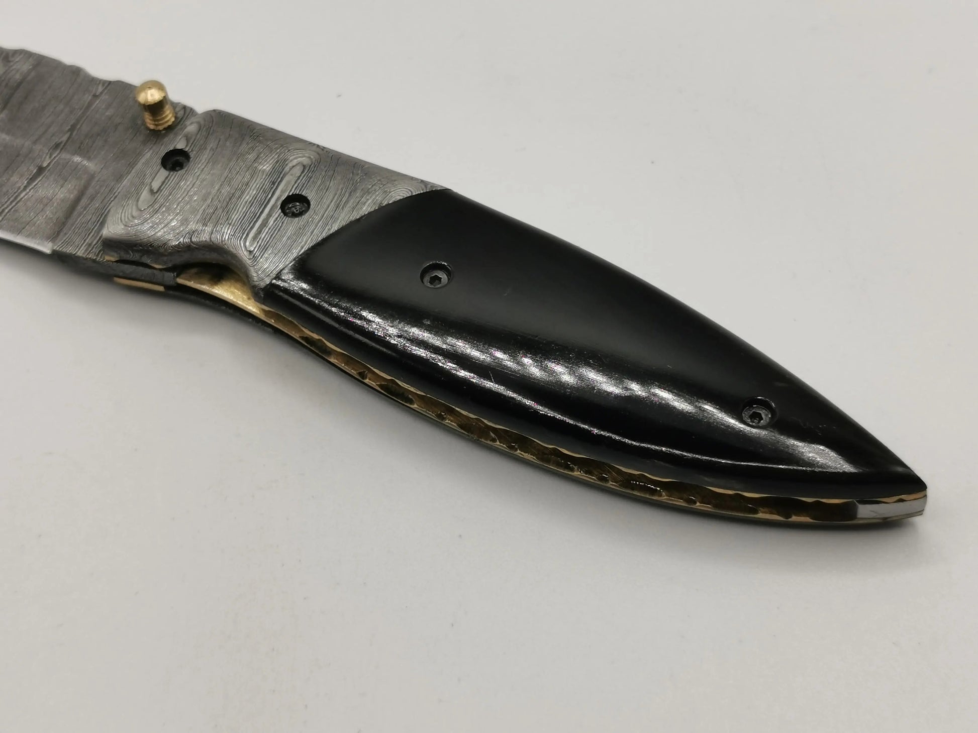 Couteau de Poche en Damas - Le Caladou Hosteel