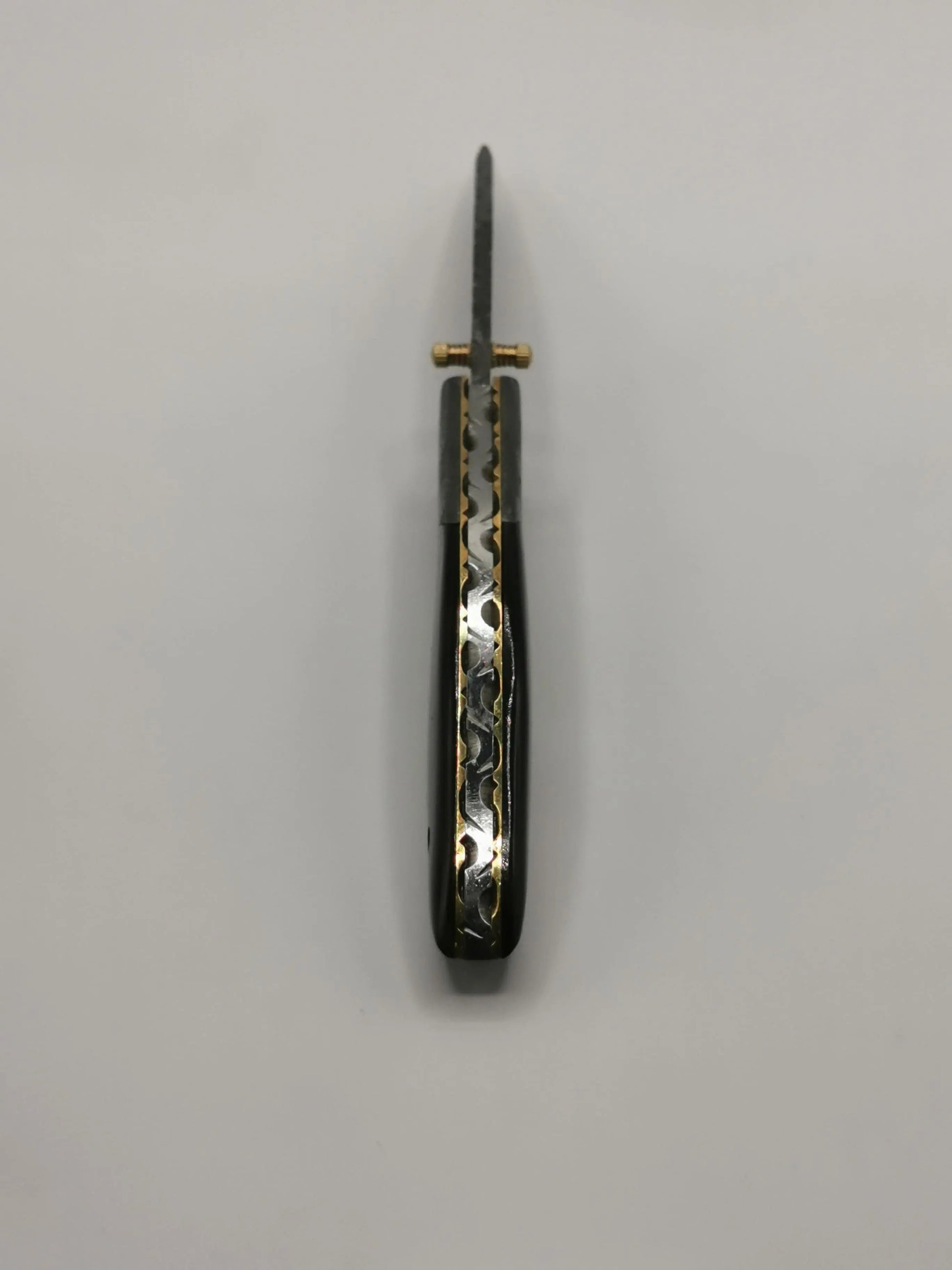 Couteau de Poche en Damas - Le Caladou Hosteel