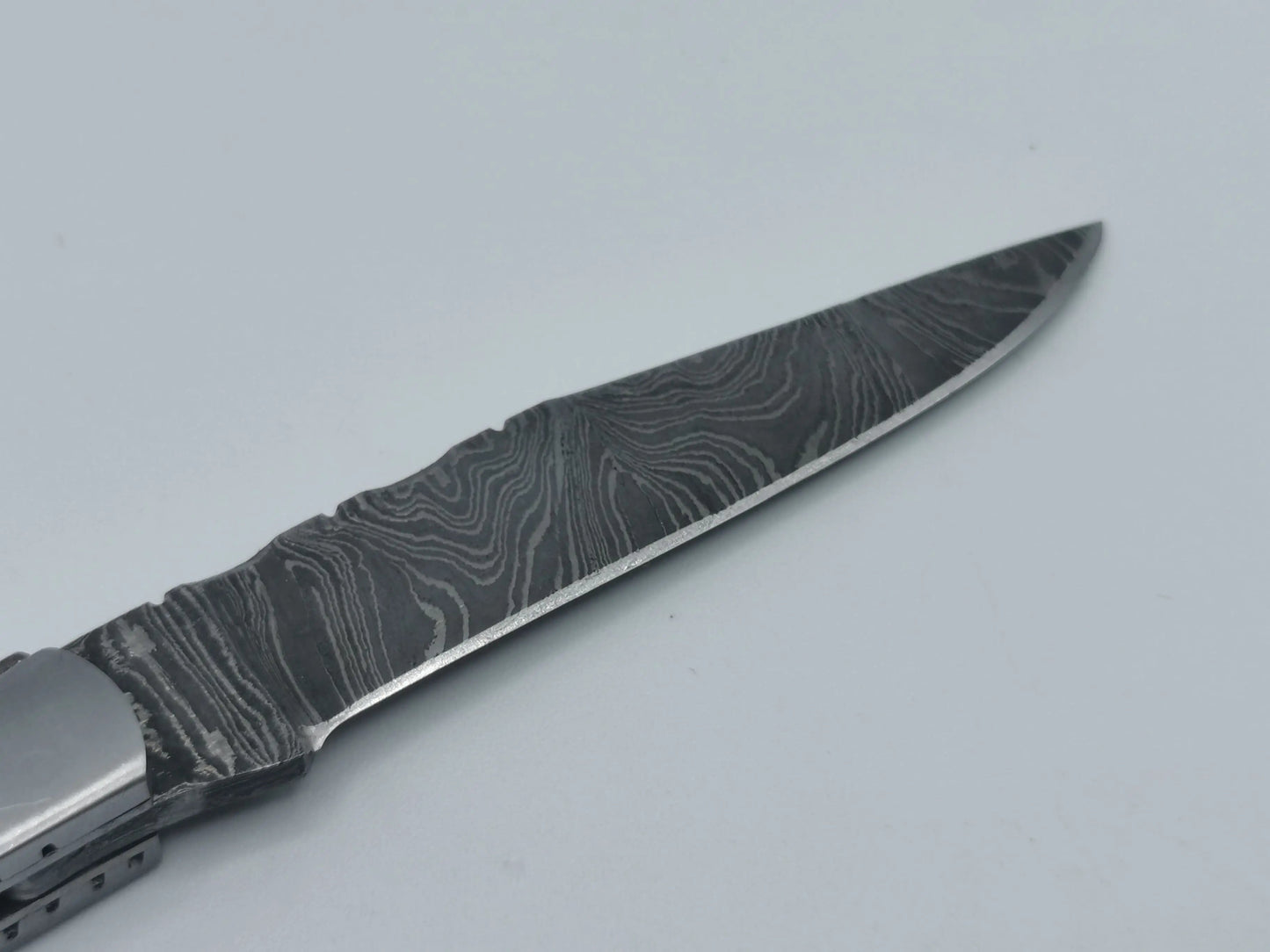 Couteau de Poche en Damas - Le Ferranel Hosteel