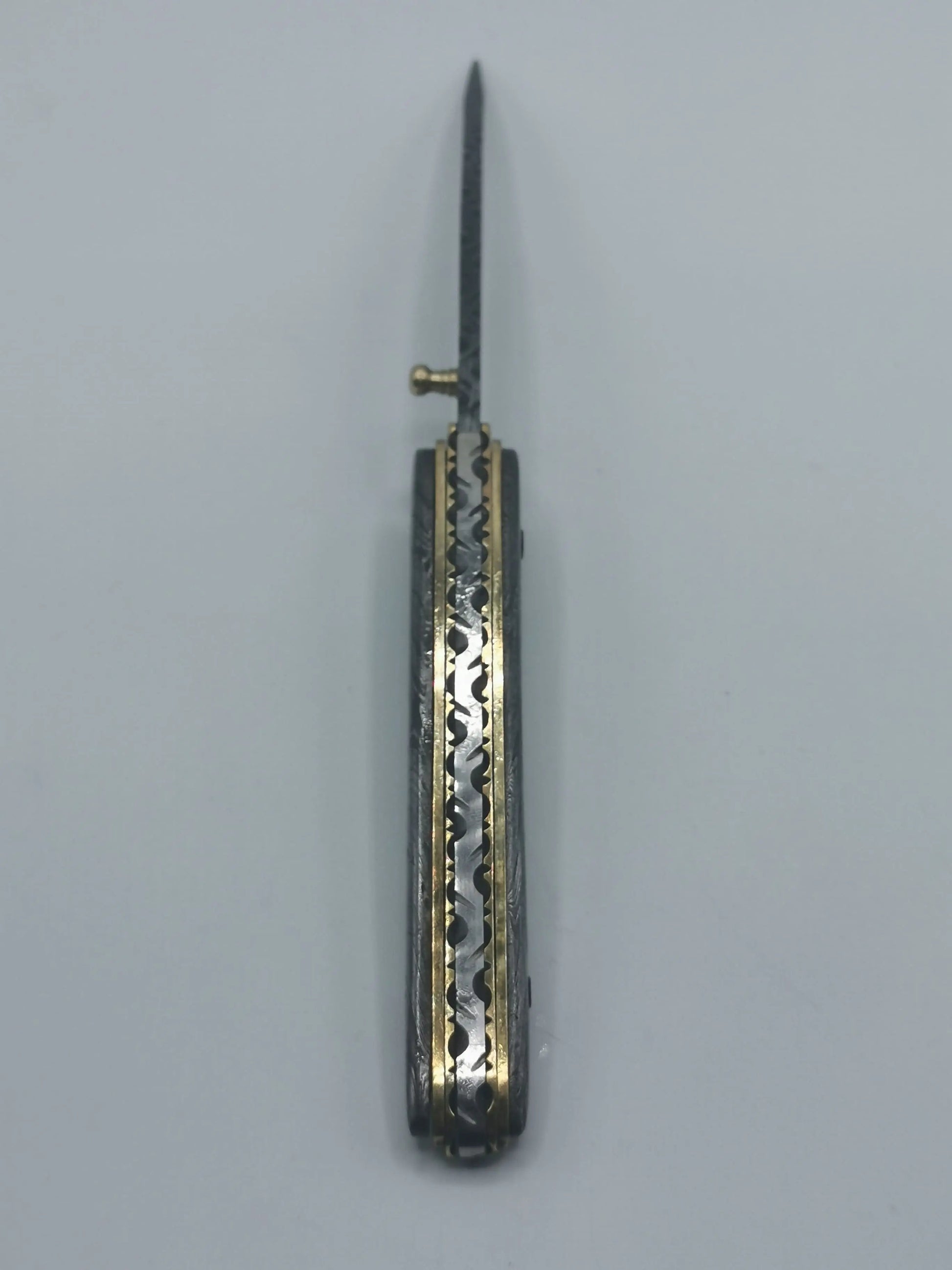 Couteau de Poche en Damas - Le Ferranel Hosteel