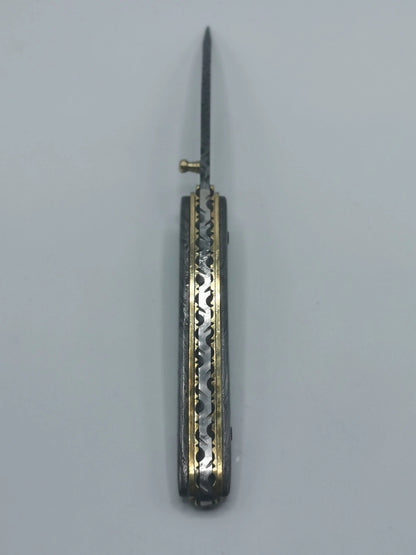 Couteau de Poche en Damas - Le Ferranel Hosteel