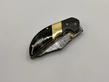 Couteau de Poche en Damas - Le Lou Venturi Hosteel