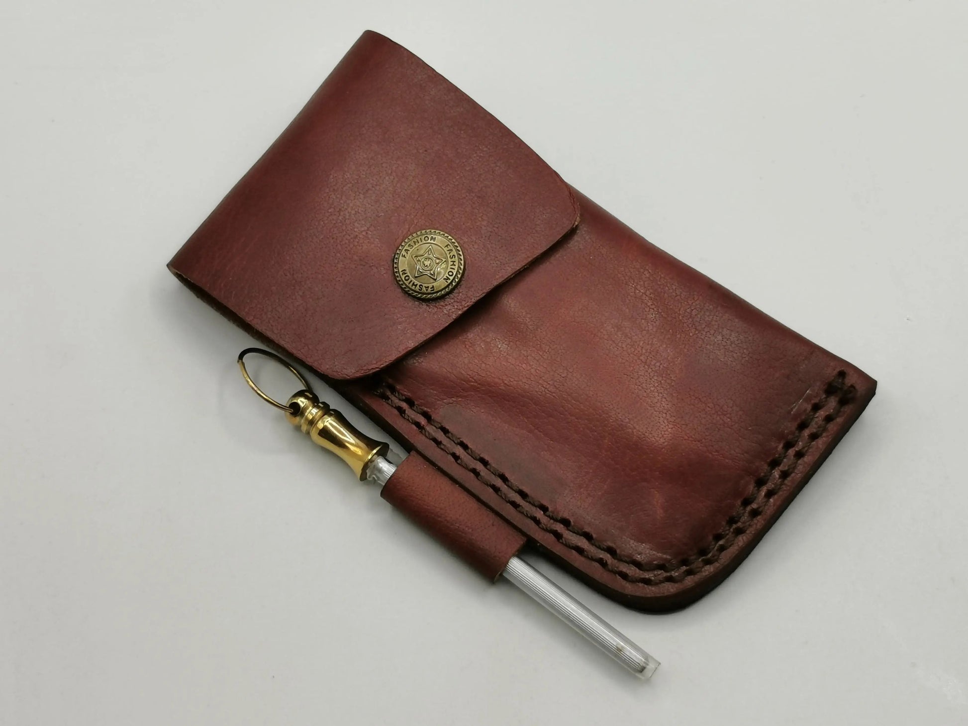 Couteau de Poche en Damas - Le Lou Venturi Hosteel